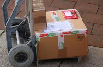 Top 10 Leading Companies Revolutionizing Courier Services