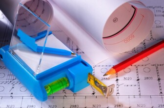The Heavyweights of Construction: Top 10 Building Contractors