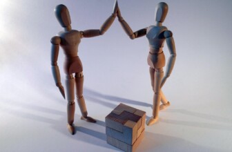 From Chaos to Clarity: How AI Enhances Task Prioritization Strategies