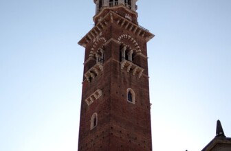 Empowering Workplaces: How DEI Initiatives Drive Employee Motivation and Engagement