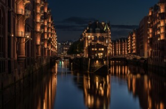 Revolutionizing Fleet Management: Harnessing AI for Enhanced Efficiency and Cost Savings